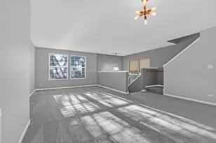 131 Bristol Ln, Wood Dale, IL 60191 - Photo 9