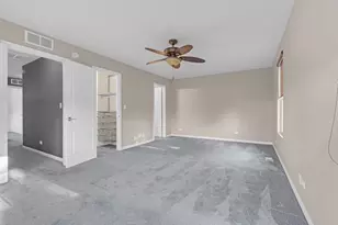 131 Bristol Ln, Wood Dale, IL 60191 - Photo 25