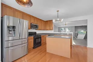 131 Bristol Ln, Wood Dale, IL 60191 - Photo 15