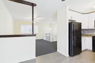 17681 Country Club Dr, Country Club Hills, IL 60478 - Photo 9