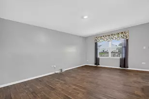 1307 Fawnlily Cir, Joliet, IL 60431 - Photo 25