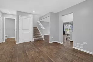 1307 Fawnlily Cir, Joliet, IL 60431 - Photo 5
