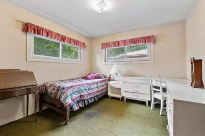 8624 Hamlin Avenue, Skokie, IL 60076 - Photo 9