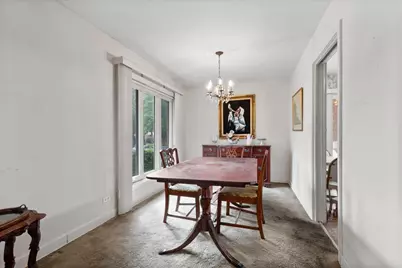 8624 Hamlin Avenue, Skokie, IL 60076 - Photo 5