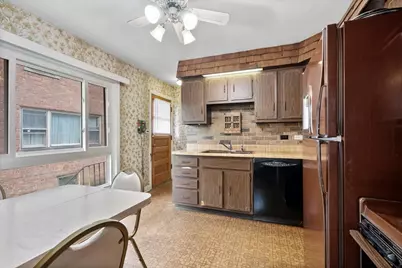 8624 Hamlin Avenue, Skokie, IL 60076 - Photo 7