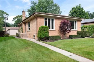 8624 Hamlin Ave, Skokie, IL 60076 - Photo 1