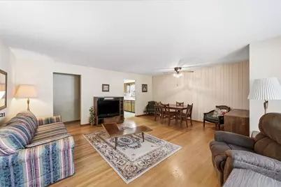 9135 Cherry Avenue, Morton Grove, IL 60053 - Photo 5