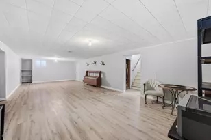 9135 Cherry Ave, Morton Grove, IL 60053 - Photo 19