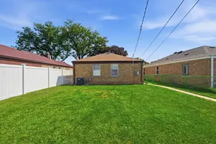 3536 Ernst St, Franklin Park, IL 60131 - Photo 21