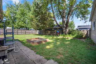 403 8th St, Mazon, IL 60444 - Photo 5