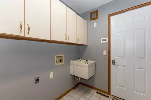906 Ridgeview Ct, Sherrard, IL 61281 - Photo 17