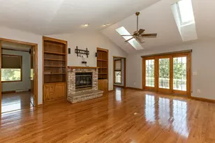 906 Ridgeview Ct, Sherrard, IL 61281 - Photo 11