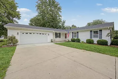 777 S High Street, Paxton, IL 60957 - Photo 1