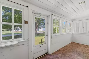 615 Sycamore St, New Windsor, IL 61465 - Photo 9