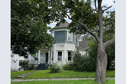 722 S Hennepin Avenue, Dixon, IL 61021 - Photo 1