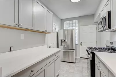 6723 S Chappel Avenue #3, Chicago, IL 60649 - Photo 7