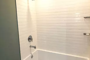 300 N State St, Chicago, IL 60654 - Photo 11