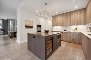 403 N Wabash Ave, Chicago, IL 60611 - Photo 7