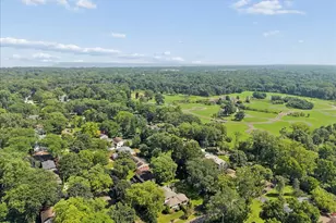 455 W Hawthorne Ct, Lake Bluff, IL 60044 - Photo 39