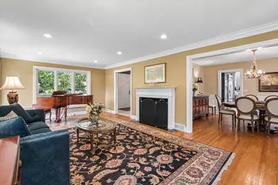 455 W Hawthorne Court, Lake Bluff, IL 60044 - Photo 5