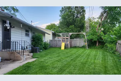 1251 W Staver Street, Freeport, IL 61032 - Photo 5