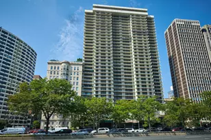 1212 N Lake Shore Dr, Chicago, IL 60610 - Photo 1