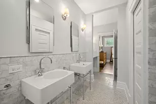 1437 N Dearborn St, Chicago, IL 60610 - Photo 23