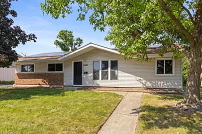 52 Beacon Avenue, Romeoville, IL 60446 - Photo 1