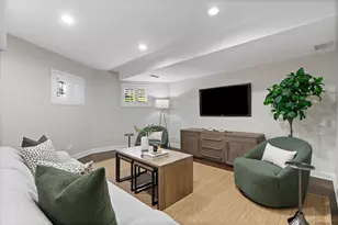 119 W Delaware Pl, Chicago, IL 60610 - Photo 37