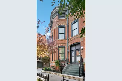119 W Delaware Place, Chicago, IL 60610 - Photo 1