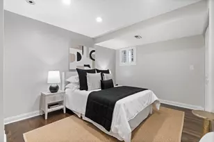 119 W Delaware Pl, Chicago, IL 60610 - Photo 39