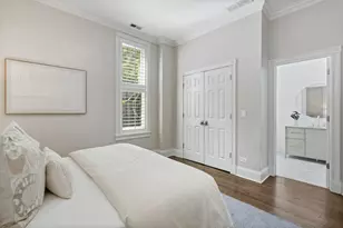 119 W Delaware Pl, Chicago, IL 60610 - Photo 25