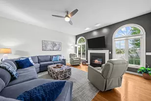 7225 Wimbledon Rd, Machesney Park, IL 61115 - Photo 9