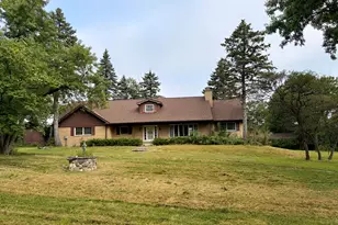 138 Breakenridge Farm Rd, Oak Brook, IL 60523 - Photo 1
