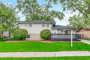 4340 Mann St, Oak Forest, IL 60452 - Photo 1