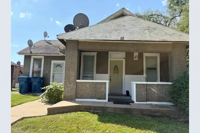 10 7th Street, Peru, IL 61354 - Photo 1
