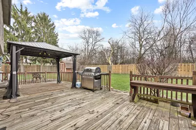 23W531 W Walnut Street, Roselle, IL 60172 - Photo 35