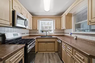 3718 W 67th Pl, Chicago, IL 60629 - Photo 3