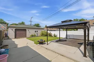 3718 W 67th Pl, Chicago, IL 60629 - Photo 23