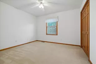 3211 Clairbridge Dr, Bloomington, IL 61704 - Photo 29