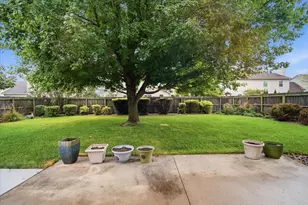 3211 Clairbridge Dr, Bloomington, IL 61704 - Photo 49