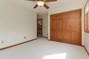 2509 Driftwood Rd, Bloomington, IL 61704 - Photo 27