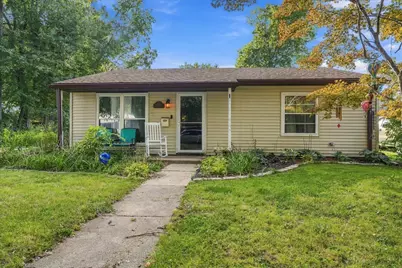 1007 S Livingston Street, Bloomington, IL 61701 - Photo 1