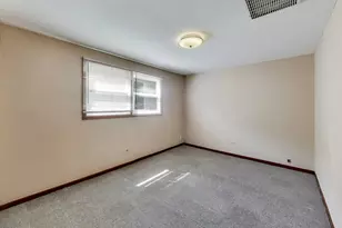 5649 N Moody Ave, Chicago, IL 60646 - Photo 23