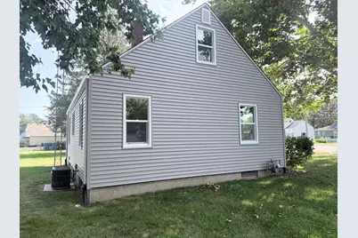 1330 Lennington Circle, Kankakee, IL 60901 - Photo 5