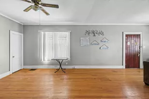 125 W Warmouth St, Salem, IL 62881 - Photo 7