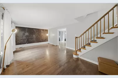 390 Bartram Road, Riverside, IL 60546 - Photo 9