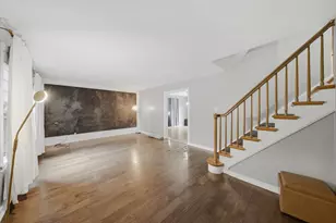 390 Bartram Rd, Riverside, IL 60546 - Photo 9