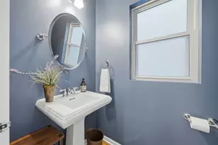 1606 W Edgewater Ave, Chicago, IL 60660 - Photo 9