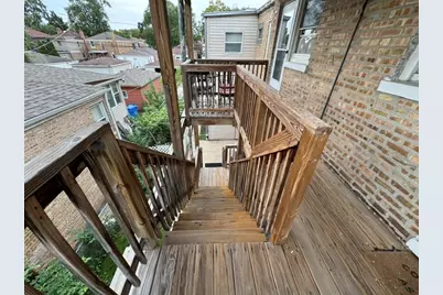 3101 W Rosemont Avenue #2E, Chicago, IL 60659 - Photo 15